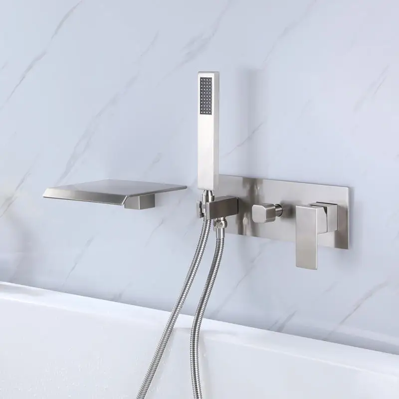 Hotel Suite Bathtub and Bathroom And Shower Faucets Waterfall Waterfall Water Outlet Rain and Soft Spray Patterns