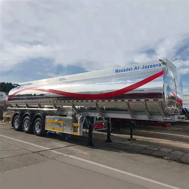 CLW factory aluminum utility tri-axle 32000 liters petrol tanker, oil tanker, fuel trailer