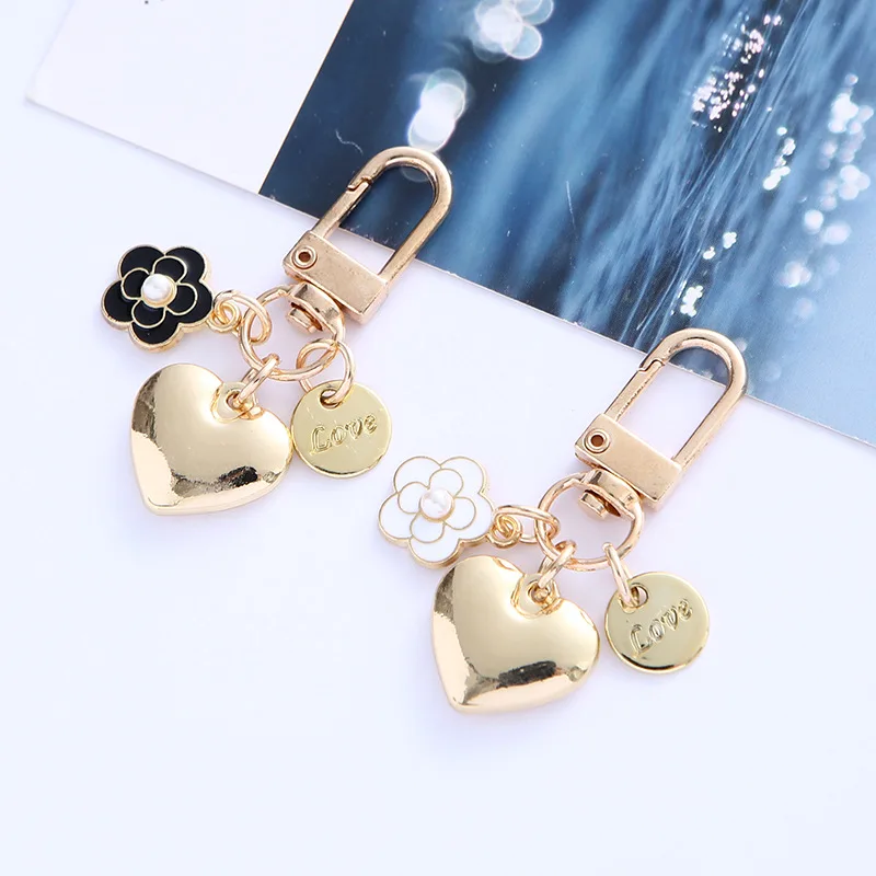 Factory Customized Flower Crystal Rhinestone Heart Keychain Leather Tassel Heart Key Holder love Key chain Couples gifts keyring