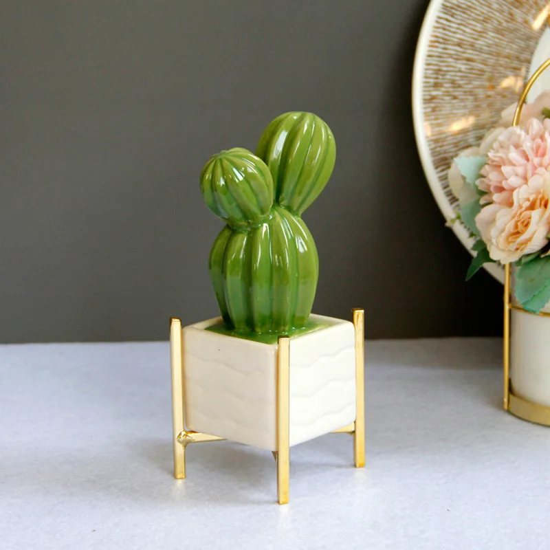 Light Luxury European Home Decoration Ceramic Metal Combination Pastoral Style Desktop Potted Cactus Desktop