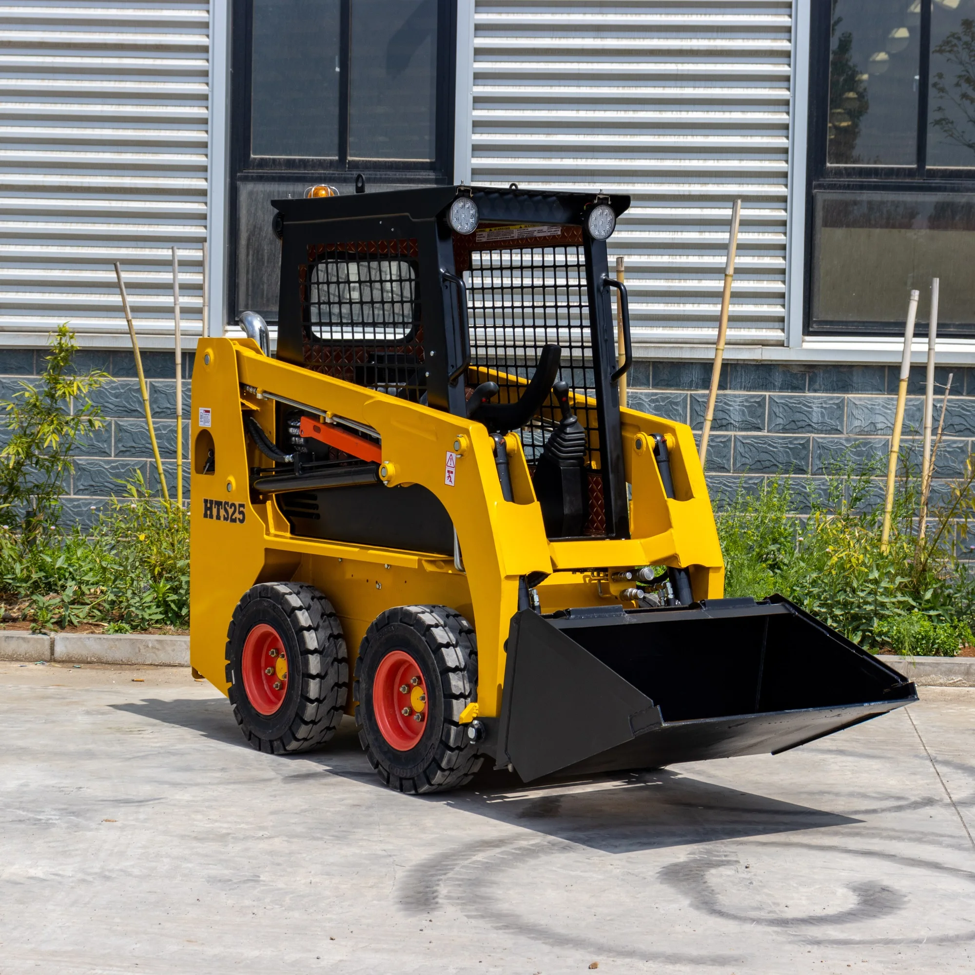 HTS25 skid steer loader mini skid steer CE/EPA China wholesale skid steer mini loader bucket for sale