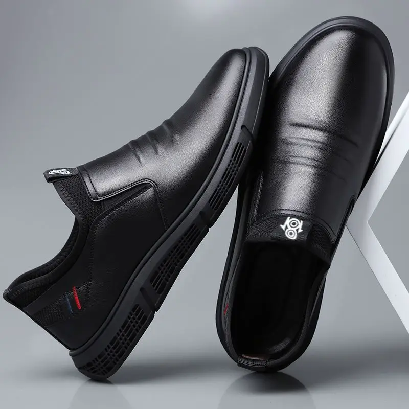 China Suppliers Fashion White Black Casual Flat Driver Loafer Shoes Men