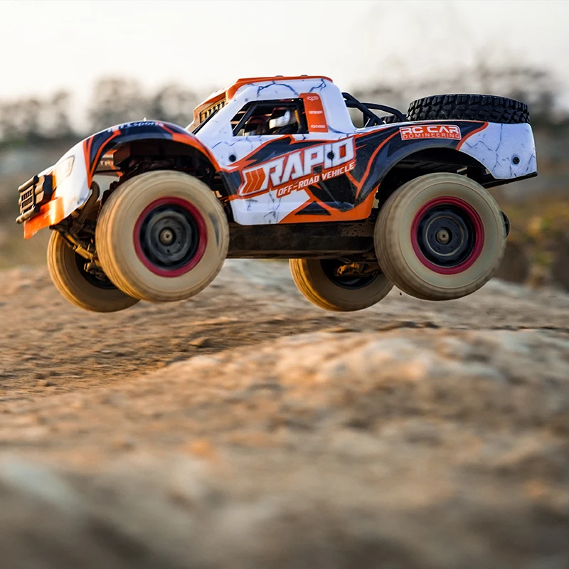KOUYIKOU NEW full scale four-wheel drive brushless high-speed car climbing  racing car model  remote control car for boy