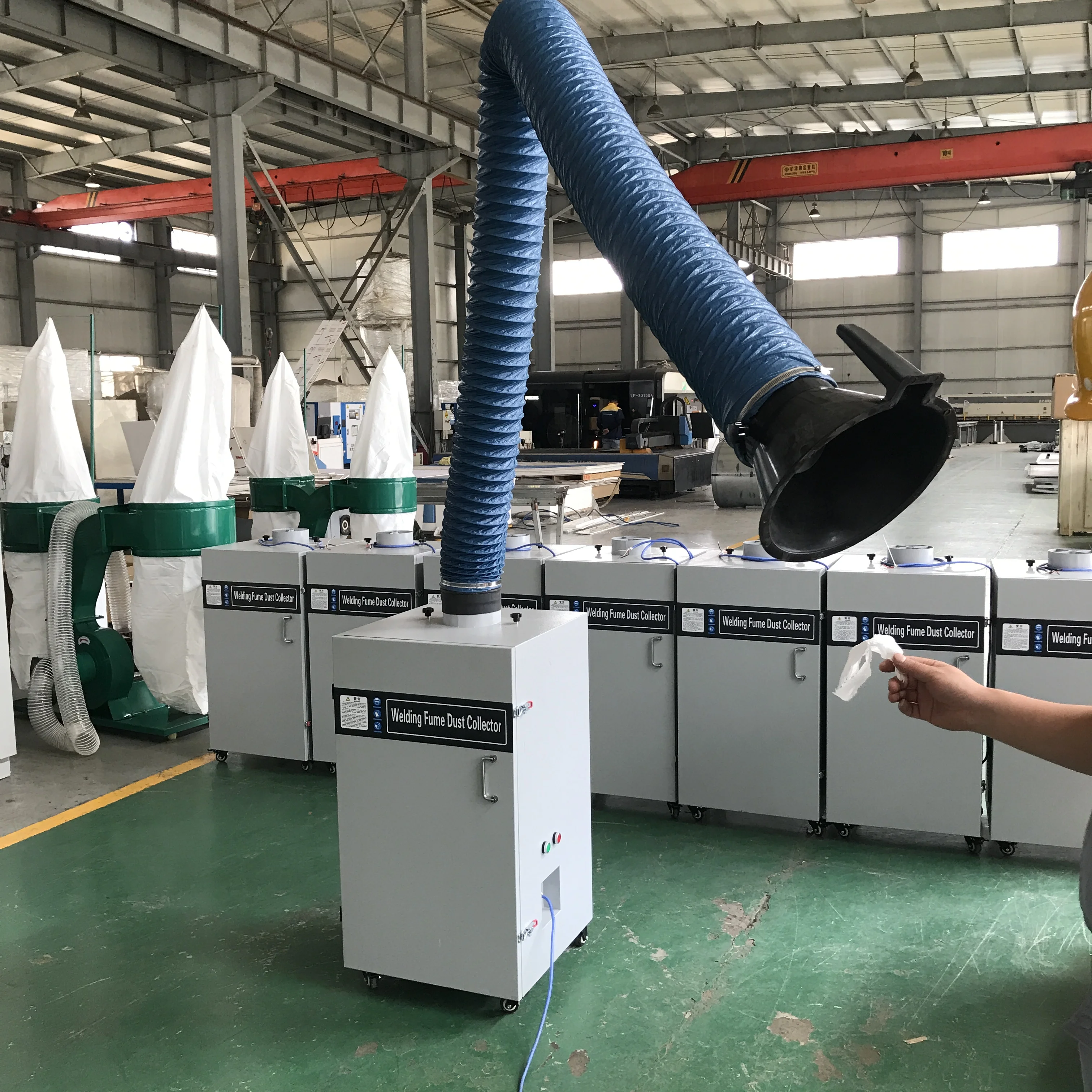 2024 New Factory Customized Portable smoke extractor Fume Extractor Welding smoke treatment equipment