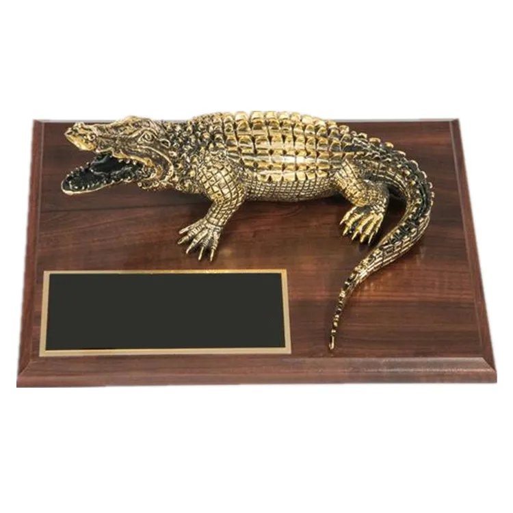 Nanwei Custom Resin Alligator Figurine Realistic Crocodile Sculpture Trophy
