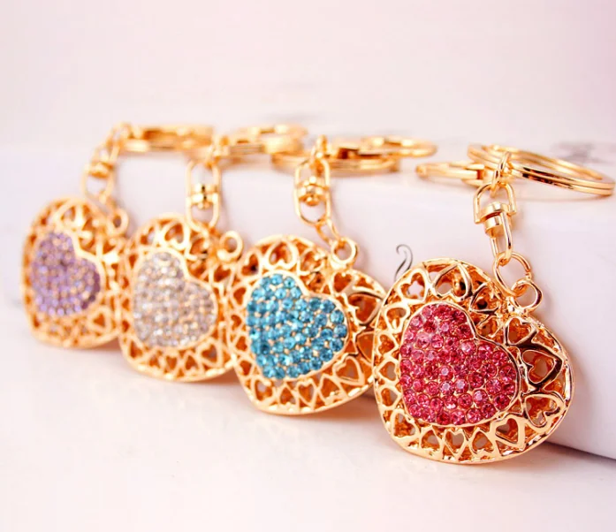 Милый брелок с инкрустированными бриллиантами парные персиковые сердца автомобильный для ключей женские аксессуары сумки любовь металлический