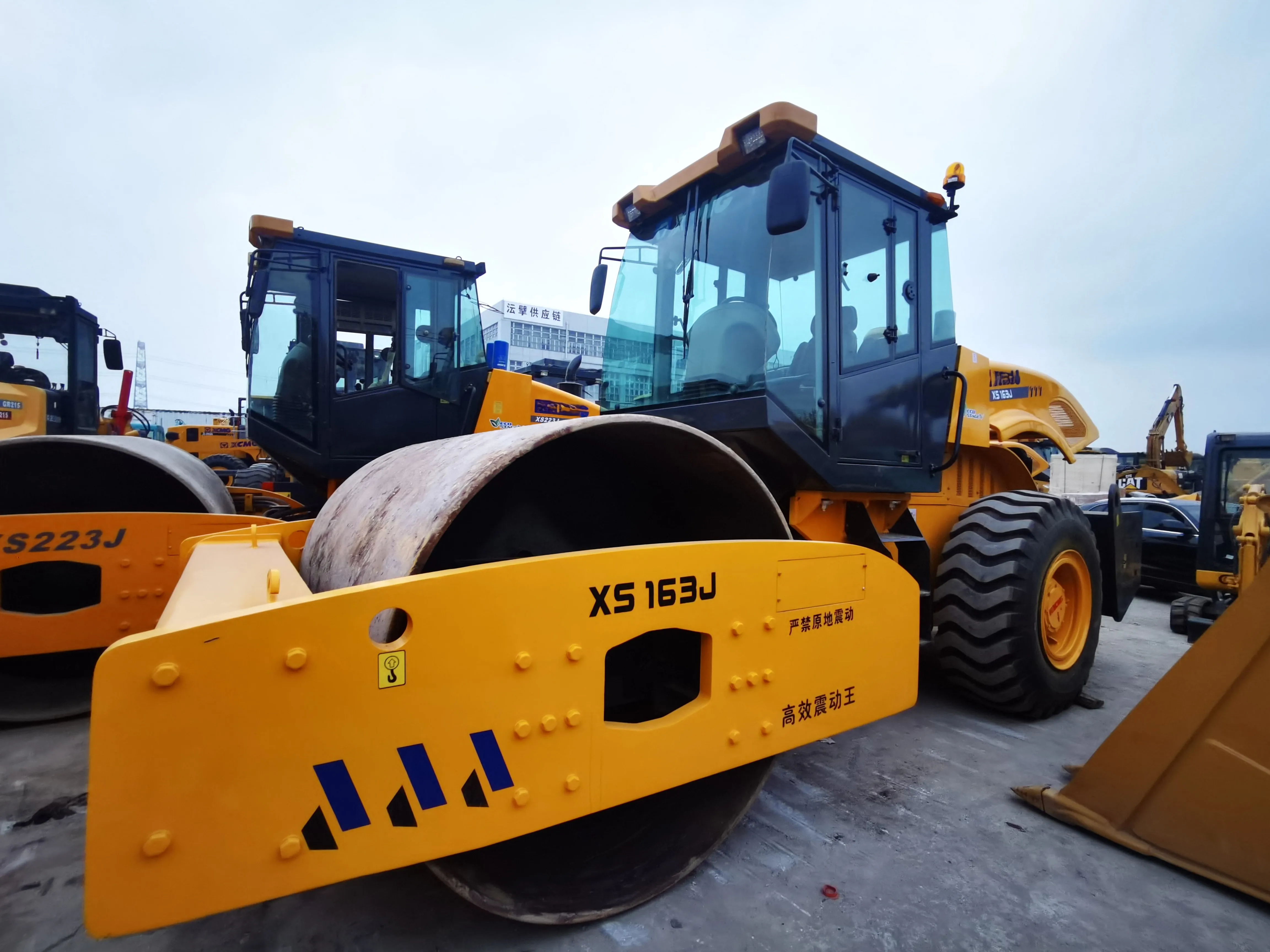 Good Quality 16Ton 2023 Used XS163J Single Drum Vibratory Road Roller 103kw Shangchai Engine Motor