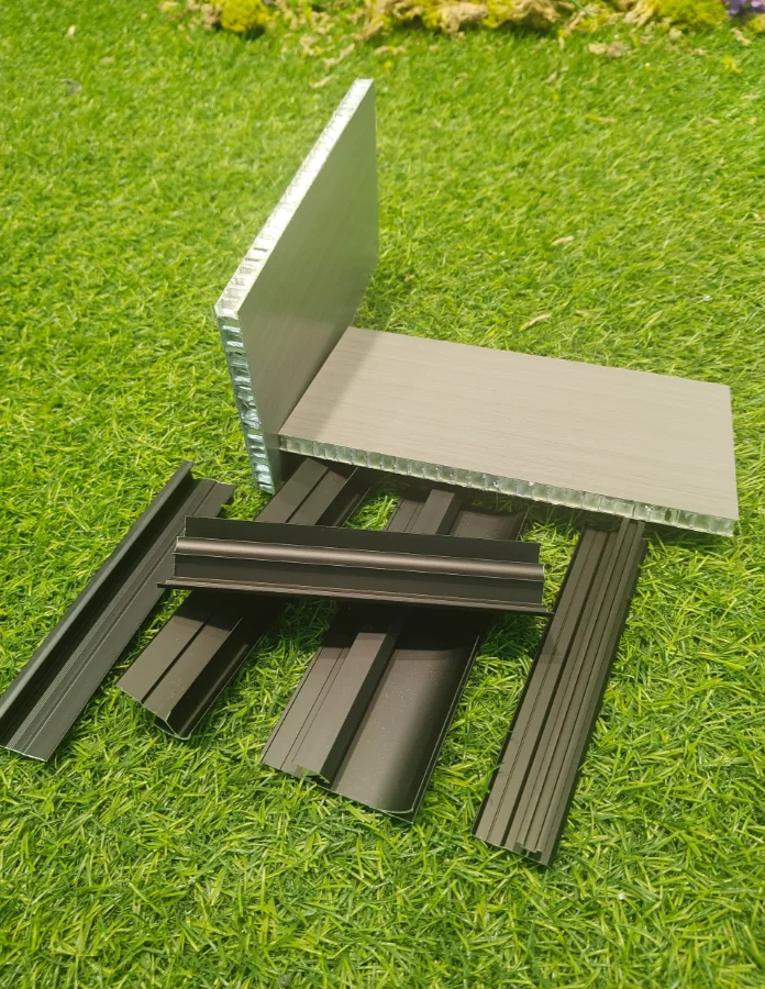 Aluminum Honeycomb Sandwich panel marine instrument panel certificate 10mm alucobond custom color