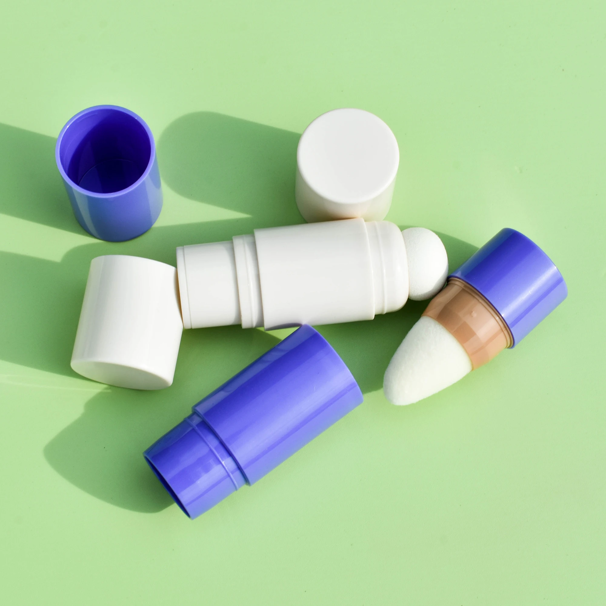 Recyclable Eco-Friendly Customized Empty Cosmetics Lip Balm Deodorant Stick Packaging Push up Tubes Lipstick tube with puff