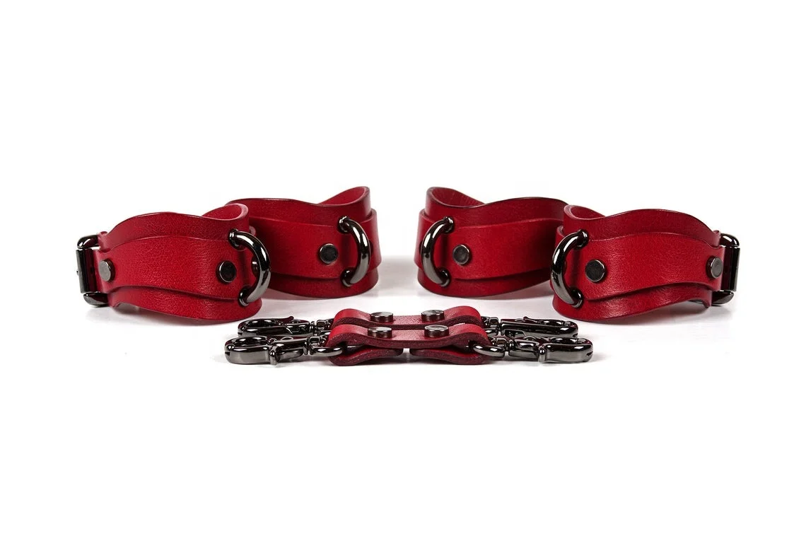 Real Leather BDSM Adult Toys Tool Kits Bondage Genuine Leather Handcuffs Ankle Cuff Whips Restraint Shackles DRE-0002