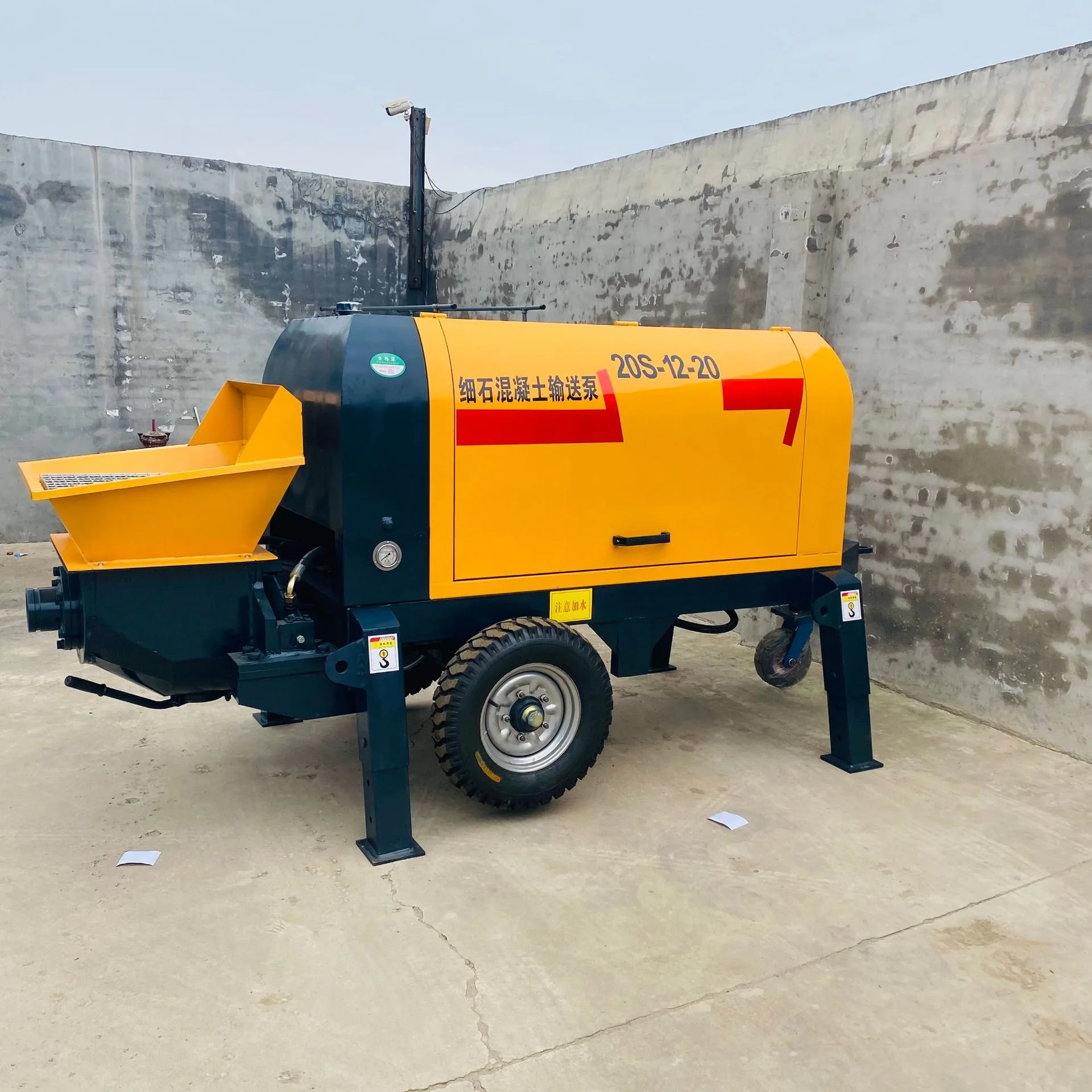 Sell Like Hot Cakes Large Aggregate Concrete Pumps Factory Direct Sale Construction Site Small Concrete Pump For Sale