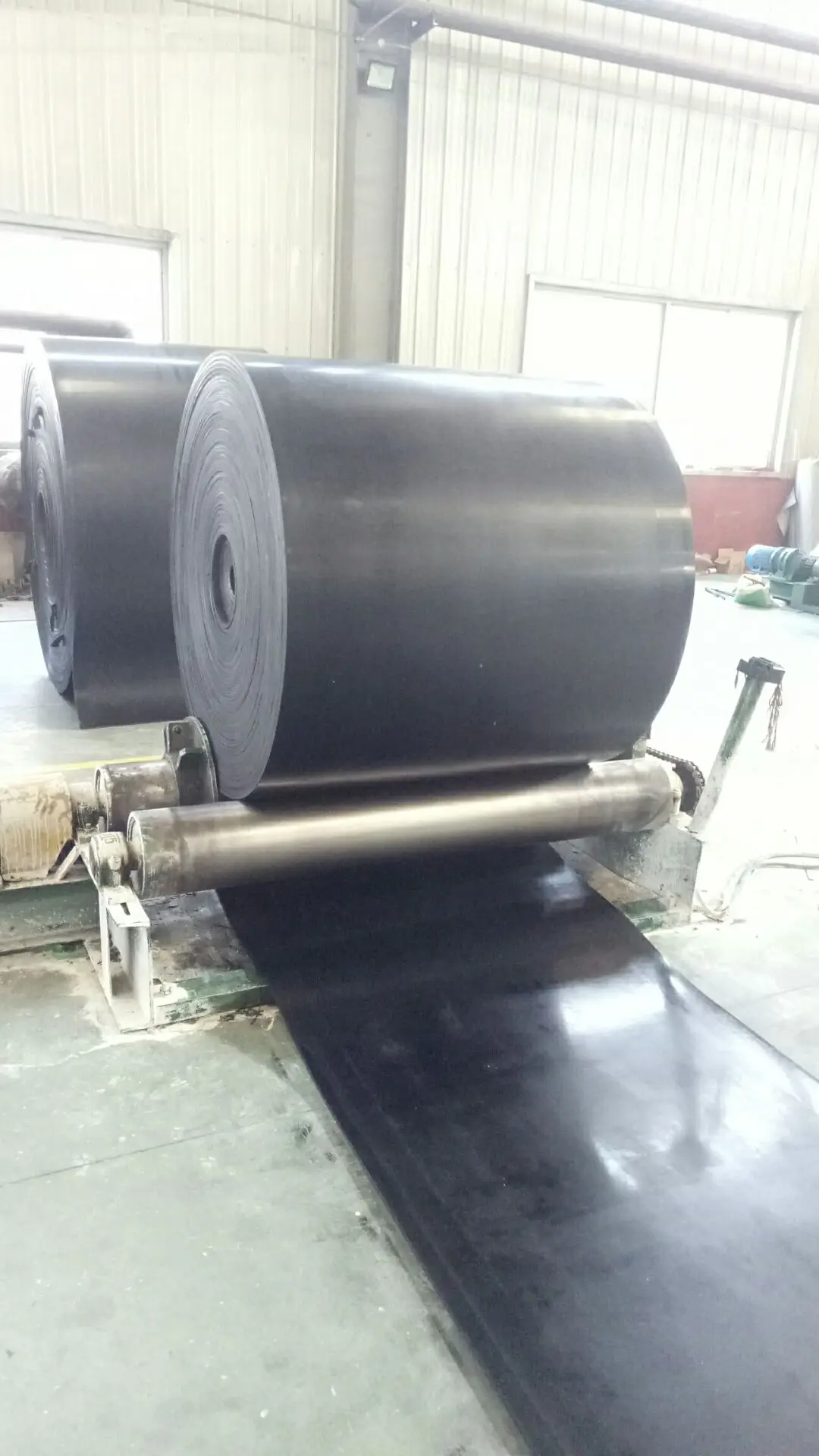 Stone crusher cheap price  EP rubber conveyor belt  for sale ,60cm,80cm,100cm,120cm