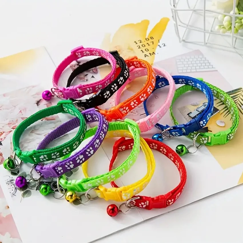 Adjustable Durable Nylon Dog Collars with Bell Quick Release Buckles Pet Breakaway Design Paw Pattern for Dogs
