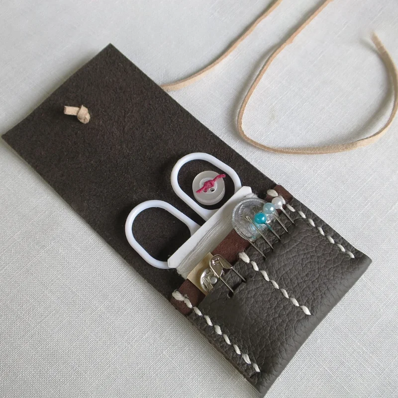 Genuine Leather Sewing Kit Storage Bag Minimalist Knitting Needle Organizer Portable Card Holder Wallet
