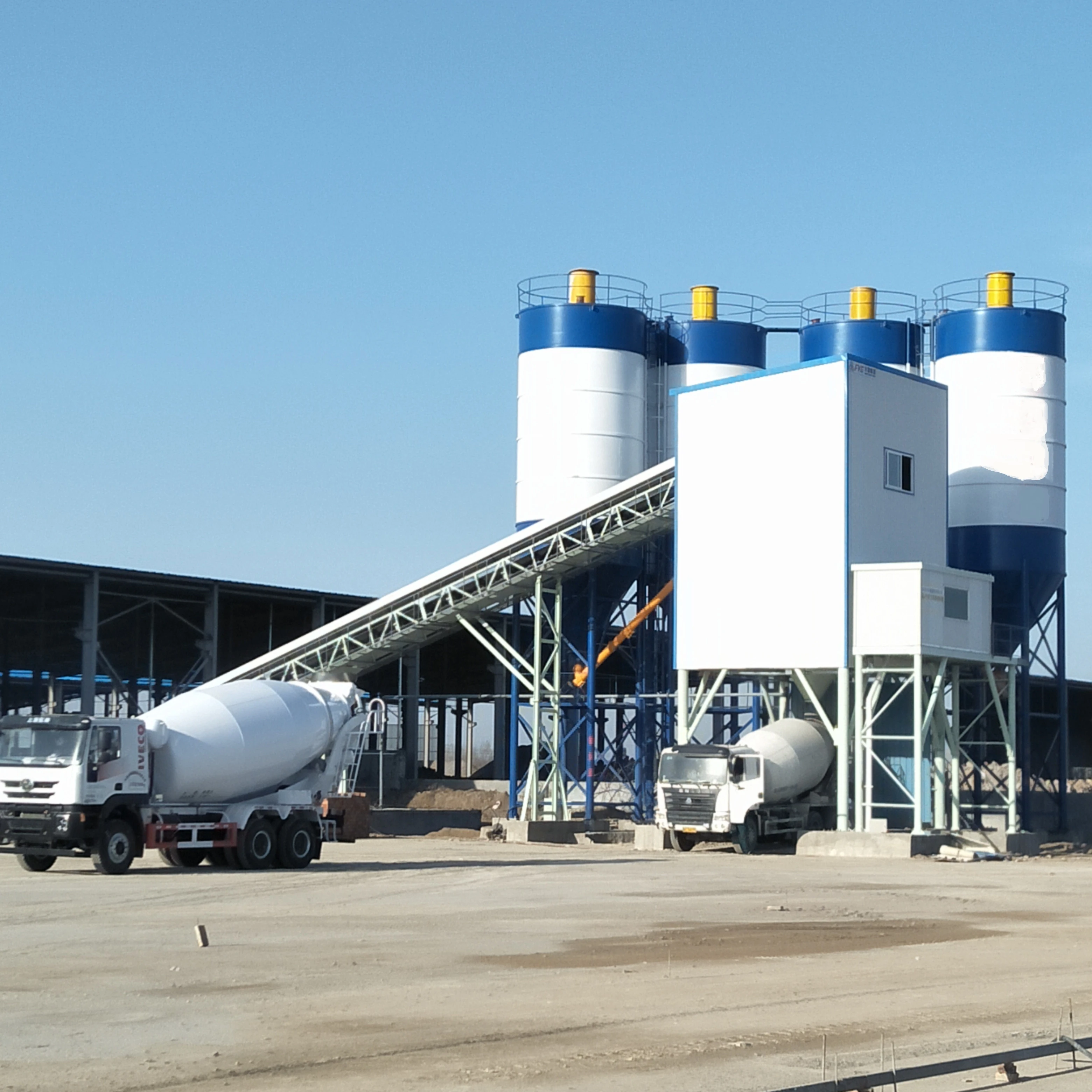 HZS270 Concrete Batching Plant High Efficiency and Reliability