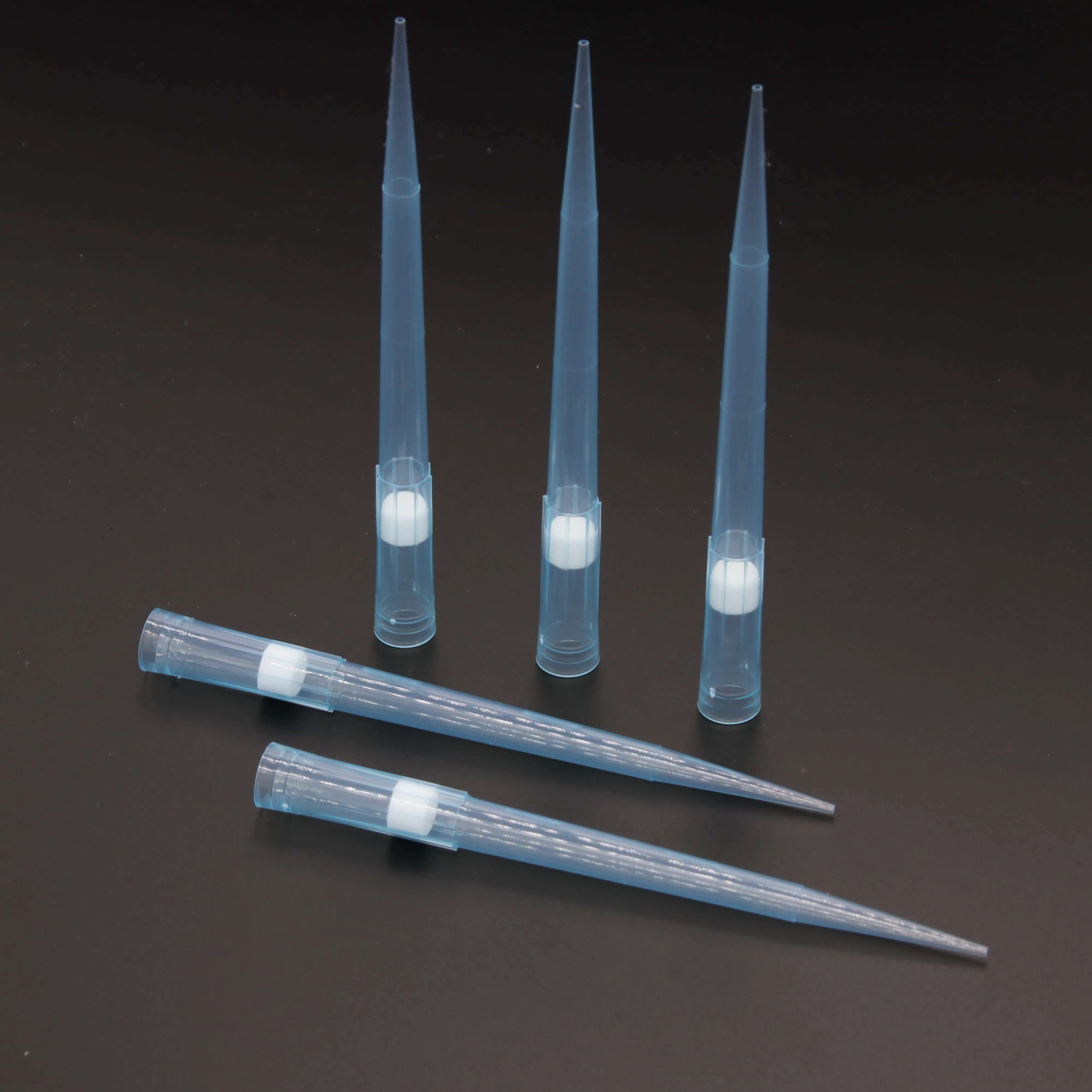 Самые продаваемые медицинские расходные материалы наконечники Micropipette 1000ul с фильтром для лаборатории