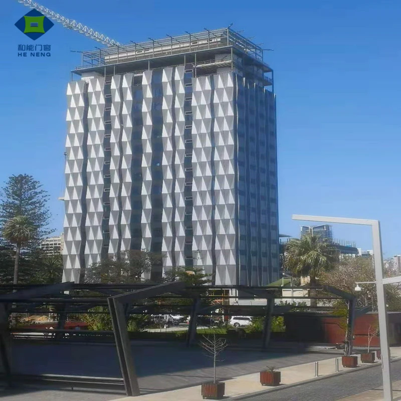 Алюминиевые стены с двойным остеклением из закаленного стекла