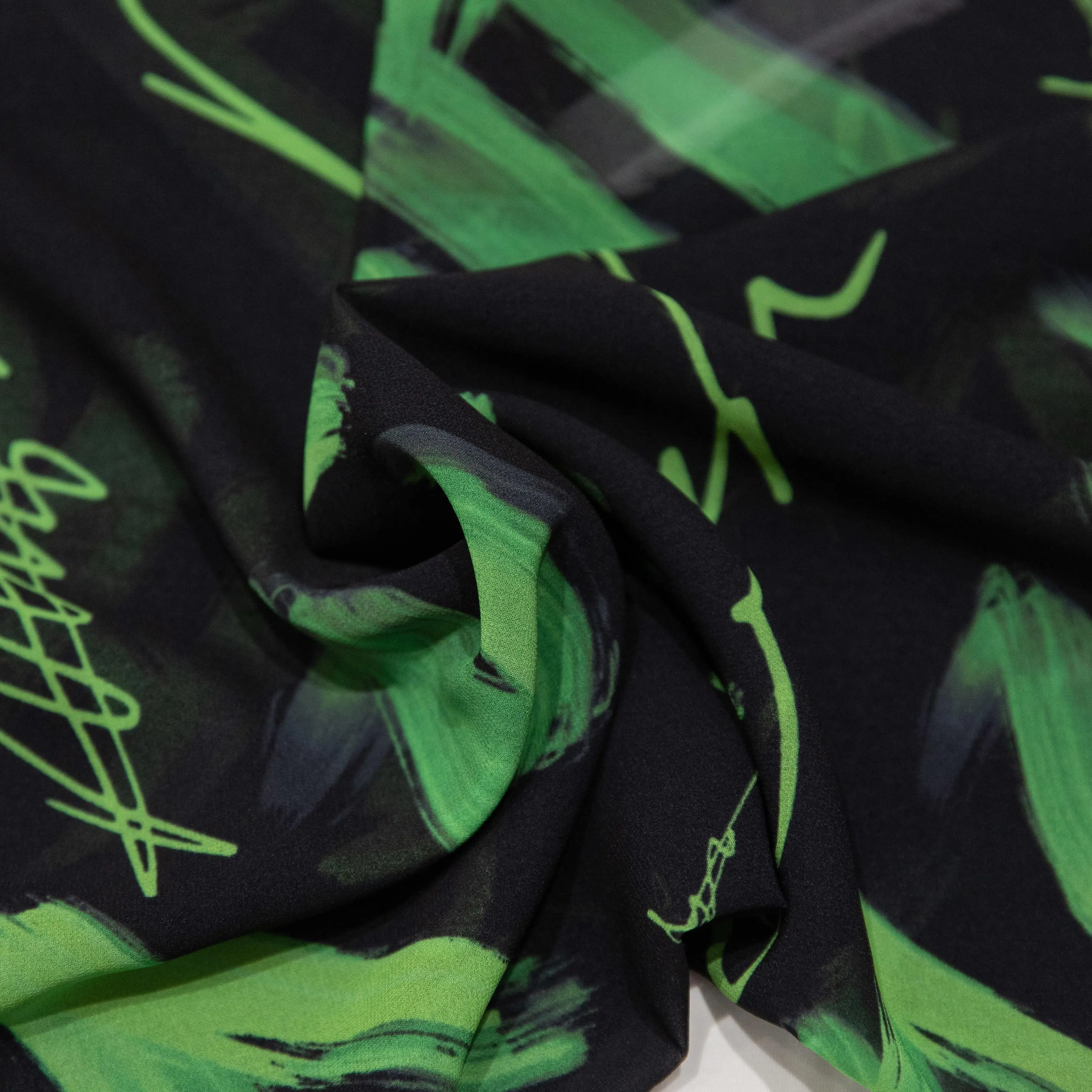 Directly Affiliated Factory Linen Fabric Black Printing Apparel Skirts Breathable Raw Material