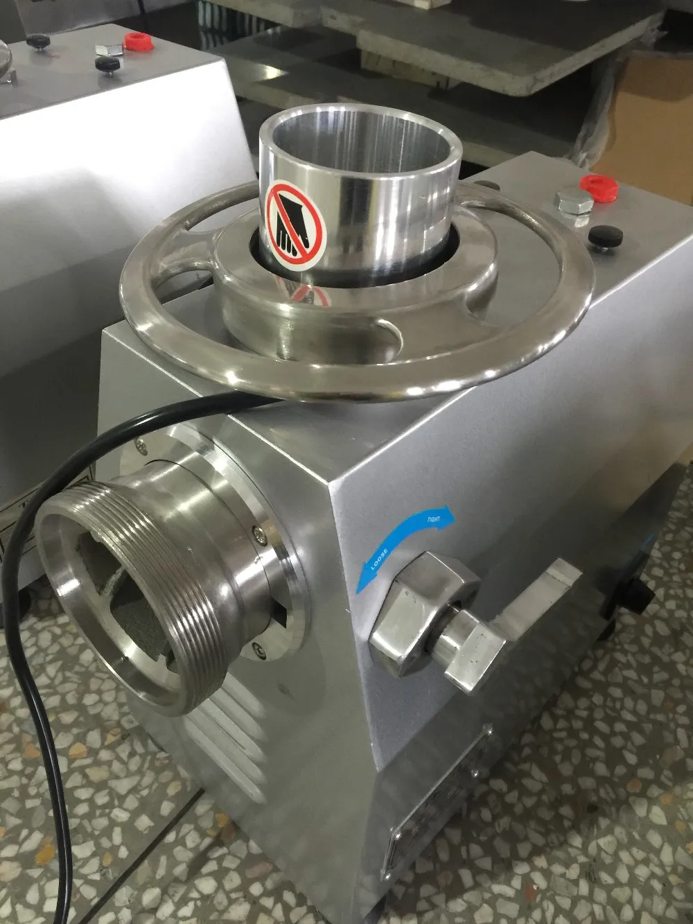 TK-22 Painting cast iron cover meat mincer /mince meat machine/meat mincing machine