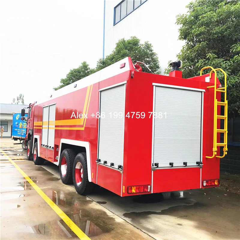 8x4 Sinotruck HOWO 20cbm to 25cbm fire fight truck