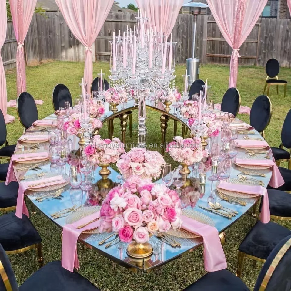 Elegant serpentine table moon shape luxury wedding full round table