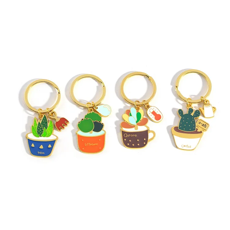 2024 Hot Selling Metallic Plant Keychain Custom Gold Color Soft Enamel Cactus Flower Keychain