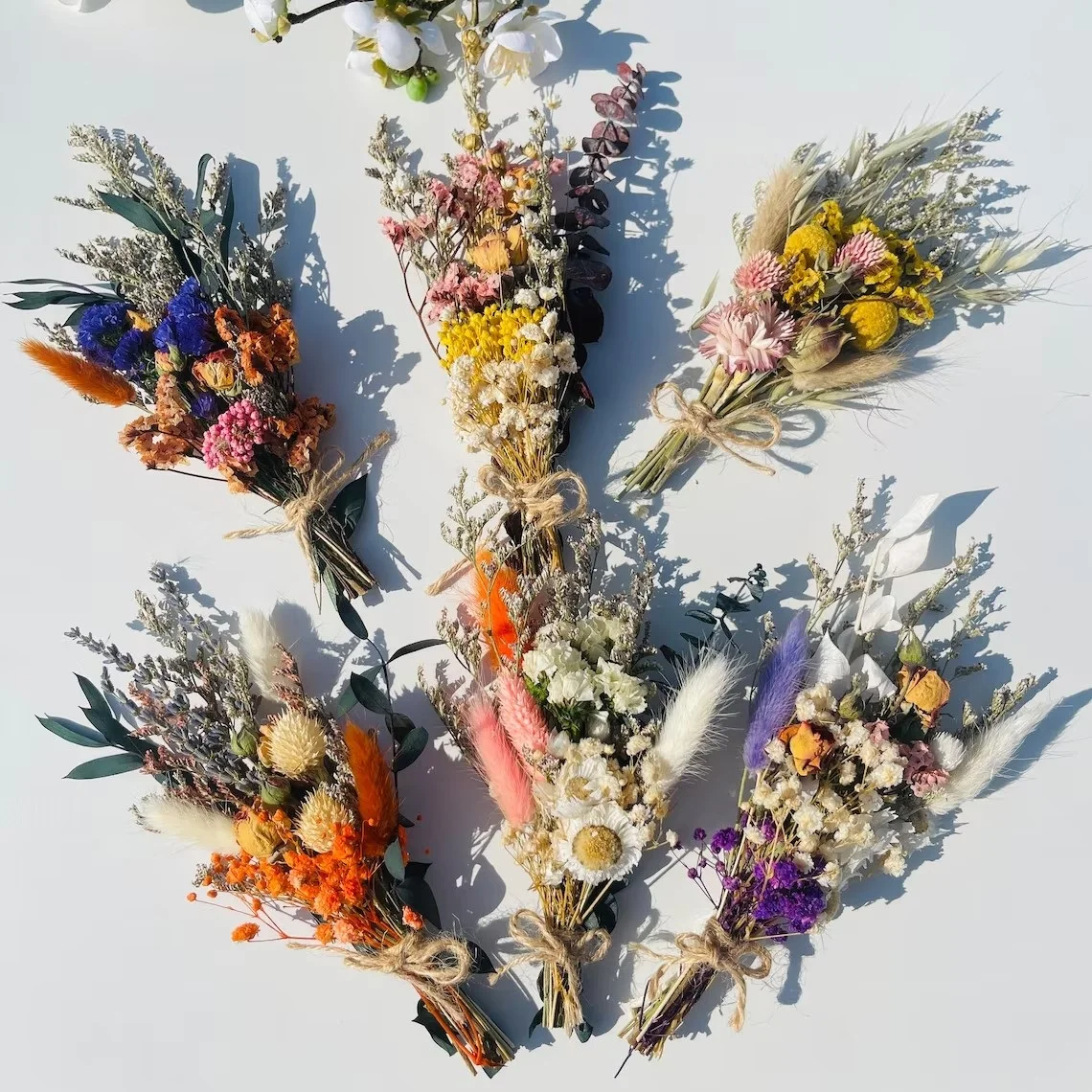 Top Popular Natural Real Flowers Bouquets Wholesale Customization Mini Dried Crochet Flower Bouquet