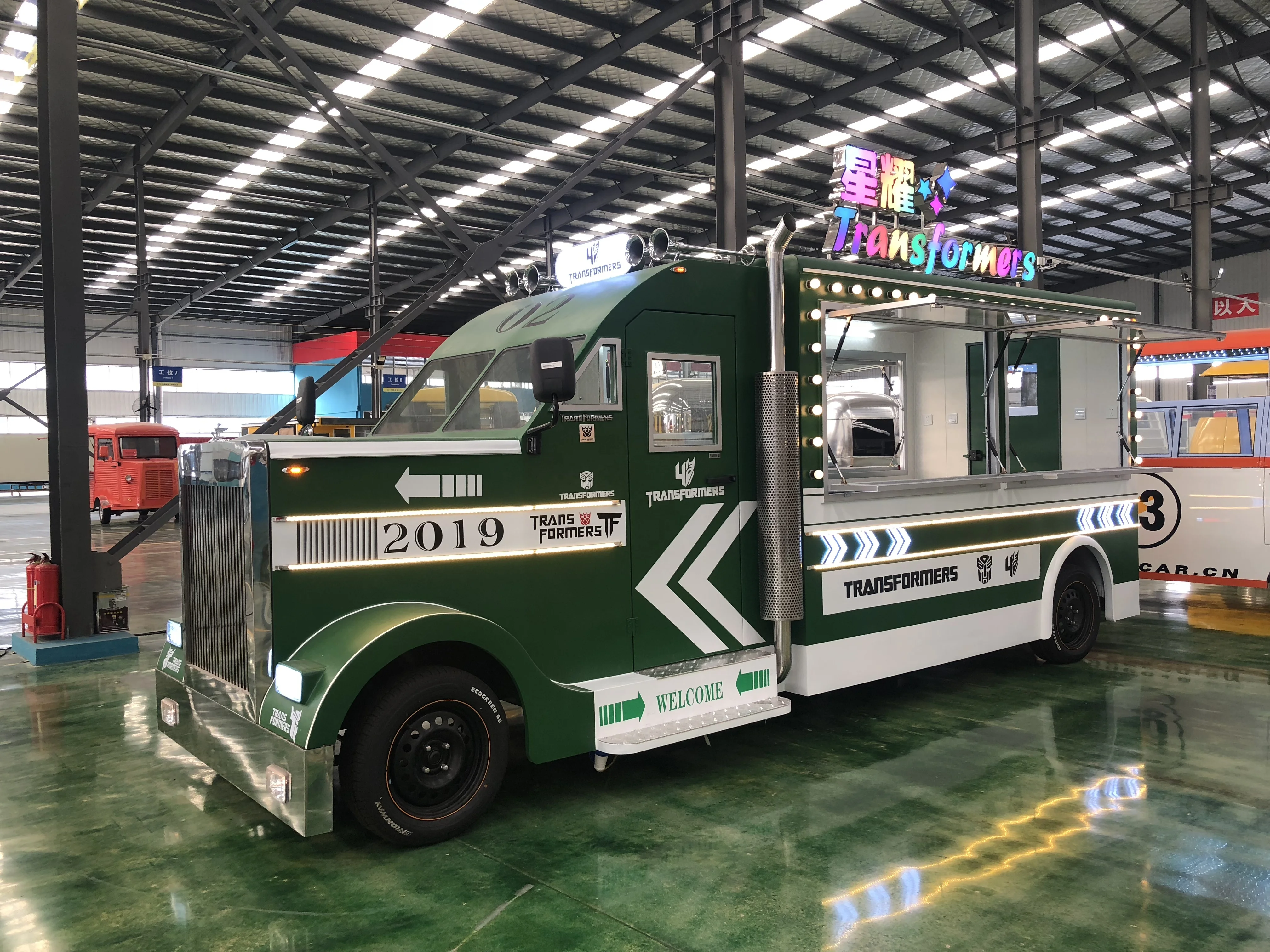 2020 new design transformers mobile food kiosk bbq food truck crepes stand foodtruck trailer coffee kiosks for sale