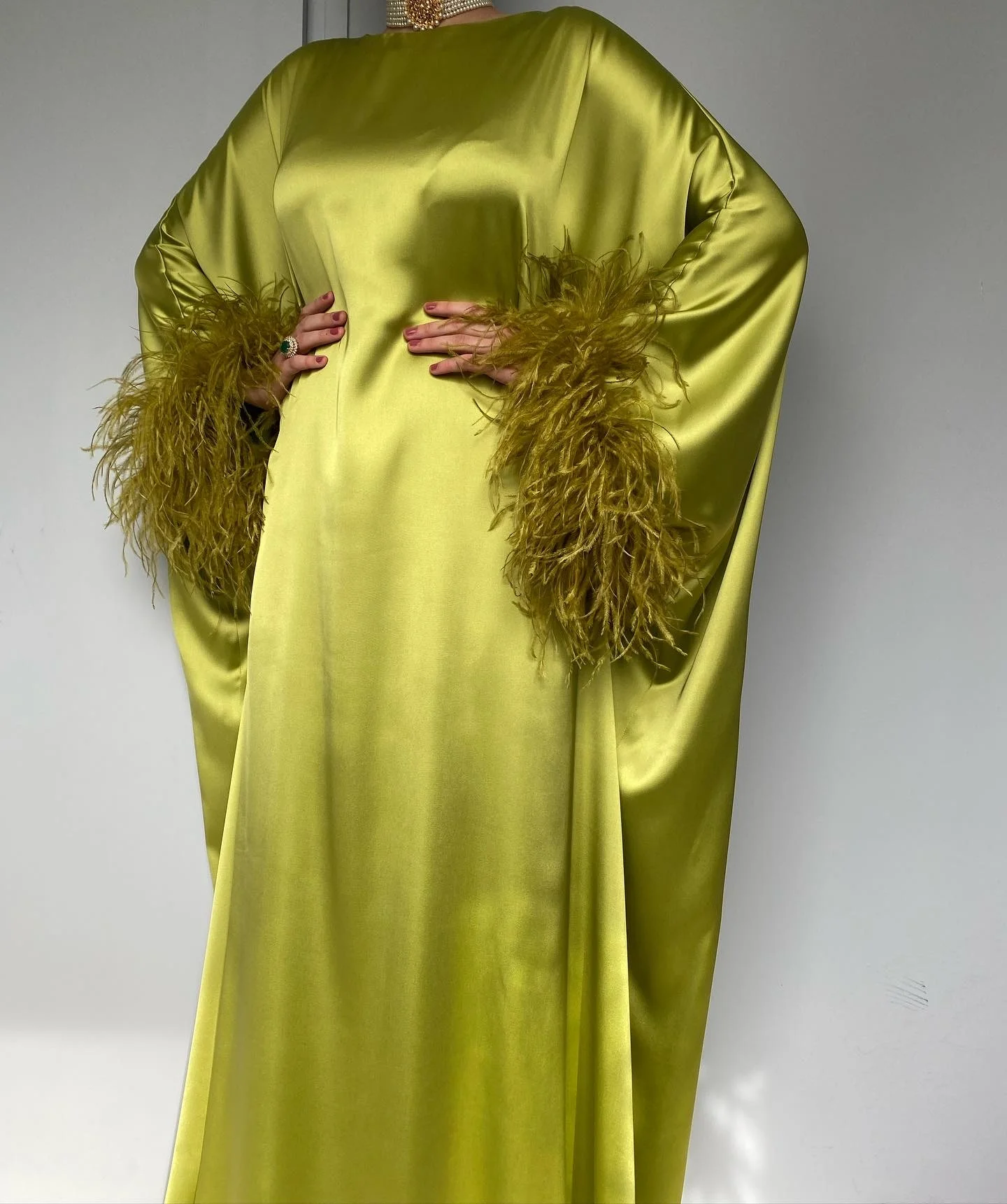 Saudi Arabia Jersey Prom Gown With Feather Shawl Long Sleeve Dubai Floor Length Elegant Evening Dress For Women Luxury