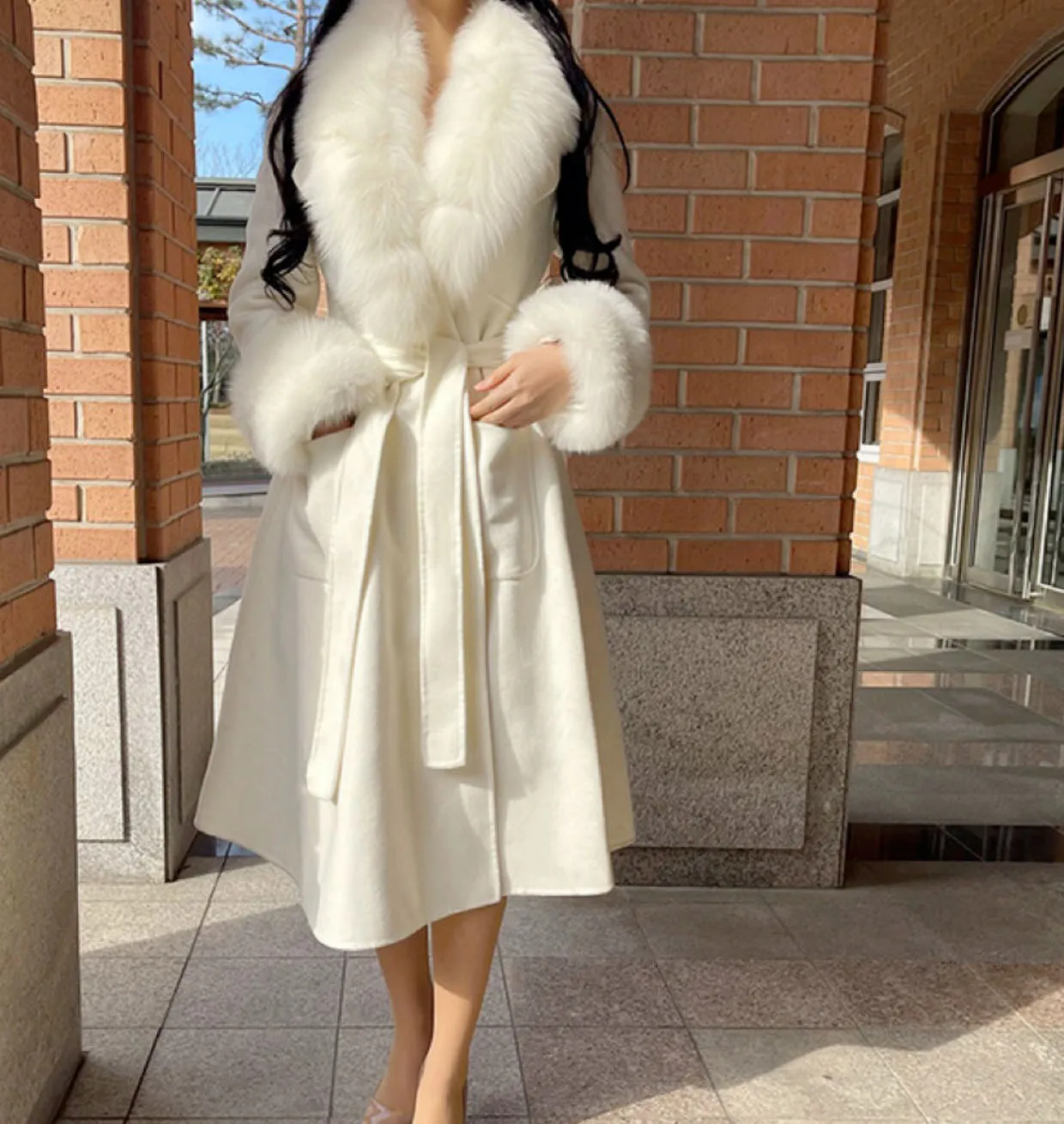Hot Sale Cashmere Fur Coat Big Fox Fur Collar Wool Walking Coat Hand Stitched Woolen Overcoat Winter Clothes for Women