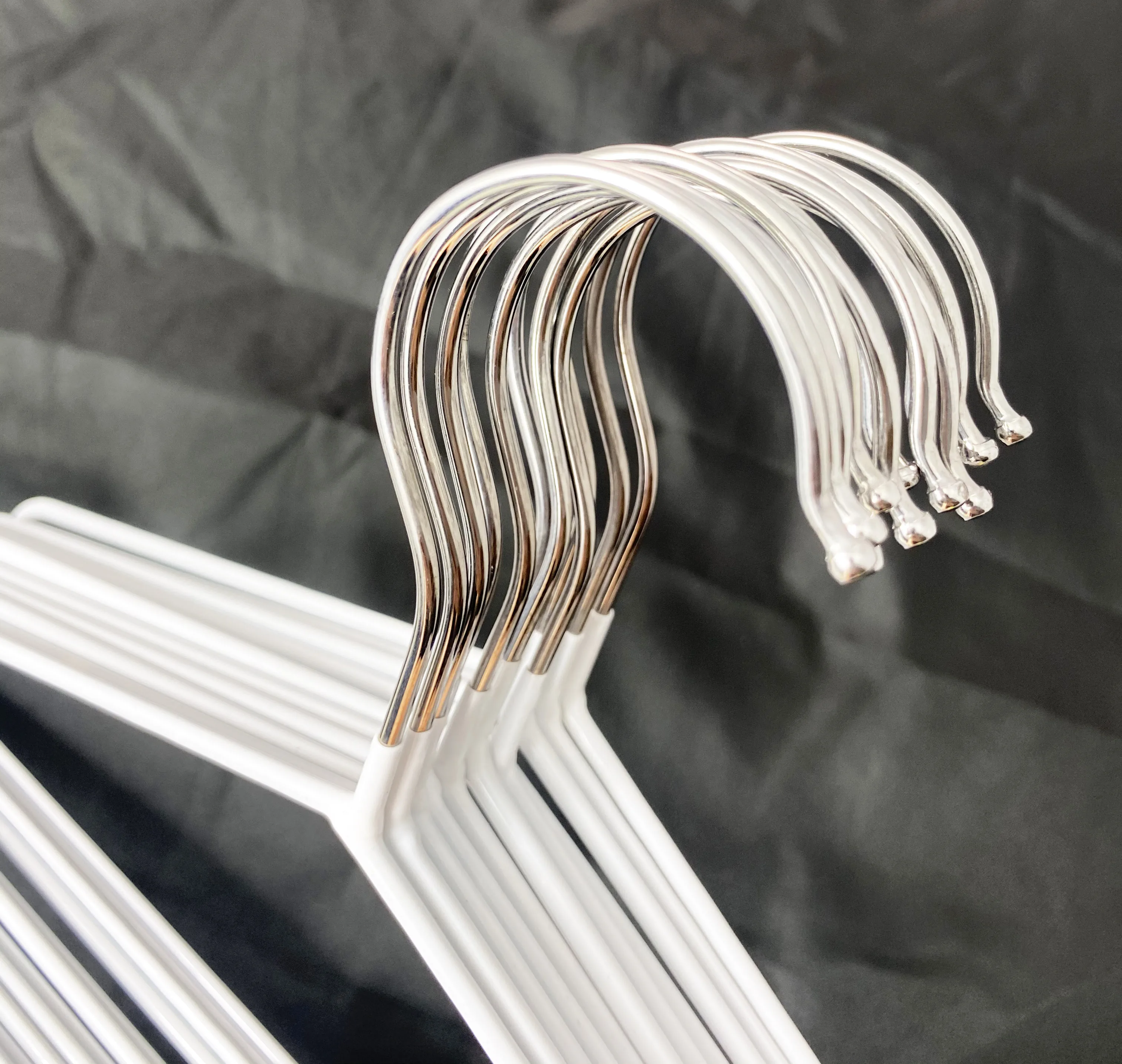 Wholesale Cheap Price Metal Hanger Simple and durable clothes Iron  hangers