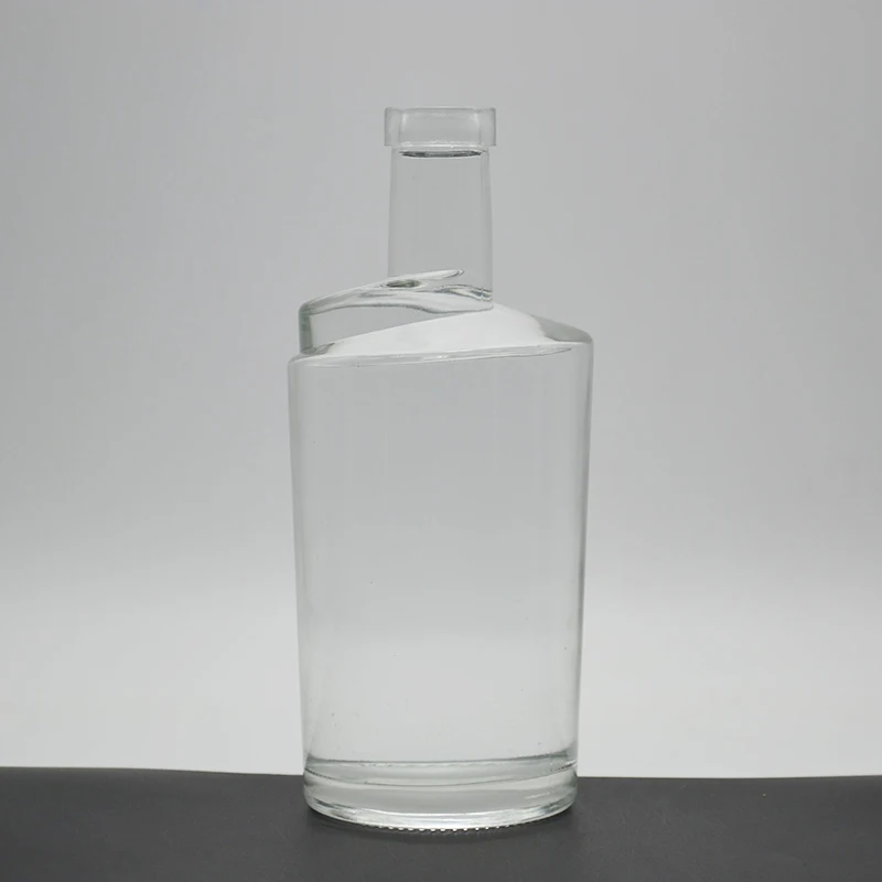 High quality  750ml customized design color paint Vodka whiskey tequila gin rum  glass spirits bottle with cork type