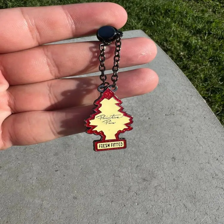 Zinc Alloy Lion Club Government School Souvenir Badge Die Casting Antique Gold 3D Hard Soft Enamel Pin with Rhinestones