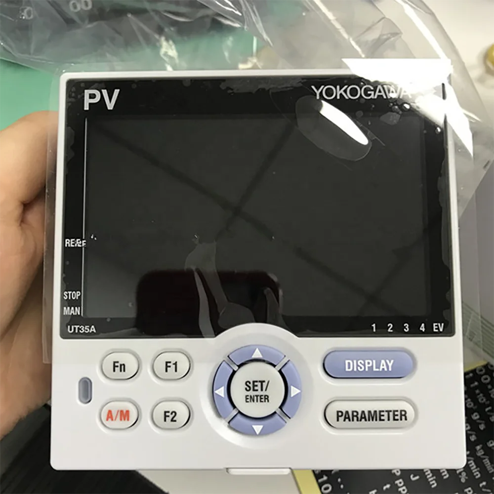 YOKOGAWA UT35A/UT32A General Purpose Temperature Controller Yokogawa UT32A-100-10-00