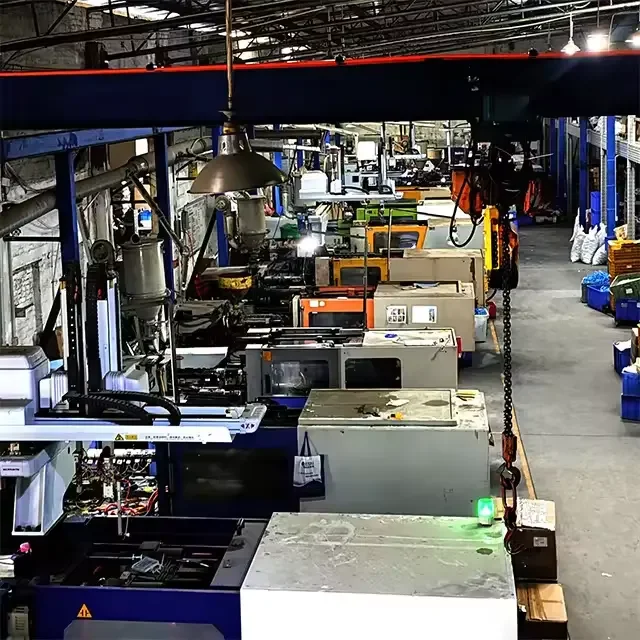 12 Line Laser Level Self-Level ing Wireless Remote 3D Horizontal und vertical Powerful Cross Green Beam mit Stativ