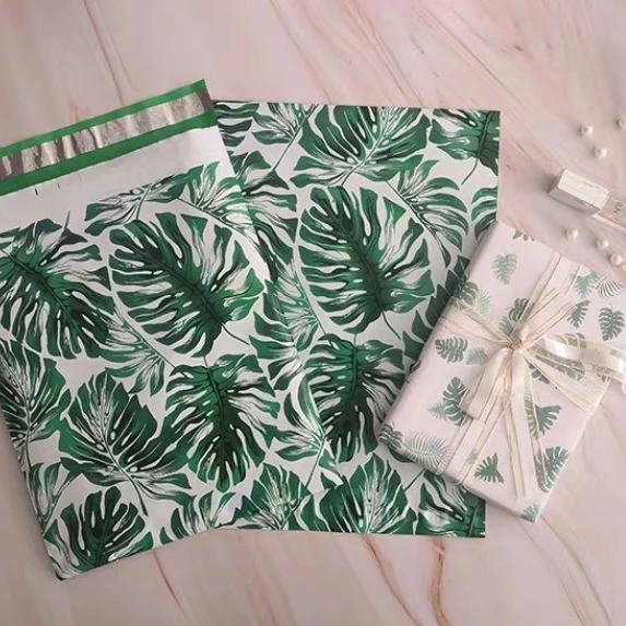 
New Custom Poly Mailers Mailing Bag Printed Seal Bubble Poly Mailer Self Adhesive Magazine Bag Poly Mailer Bag in Instock 