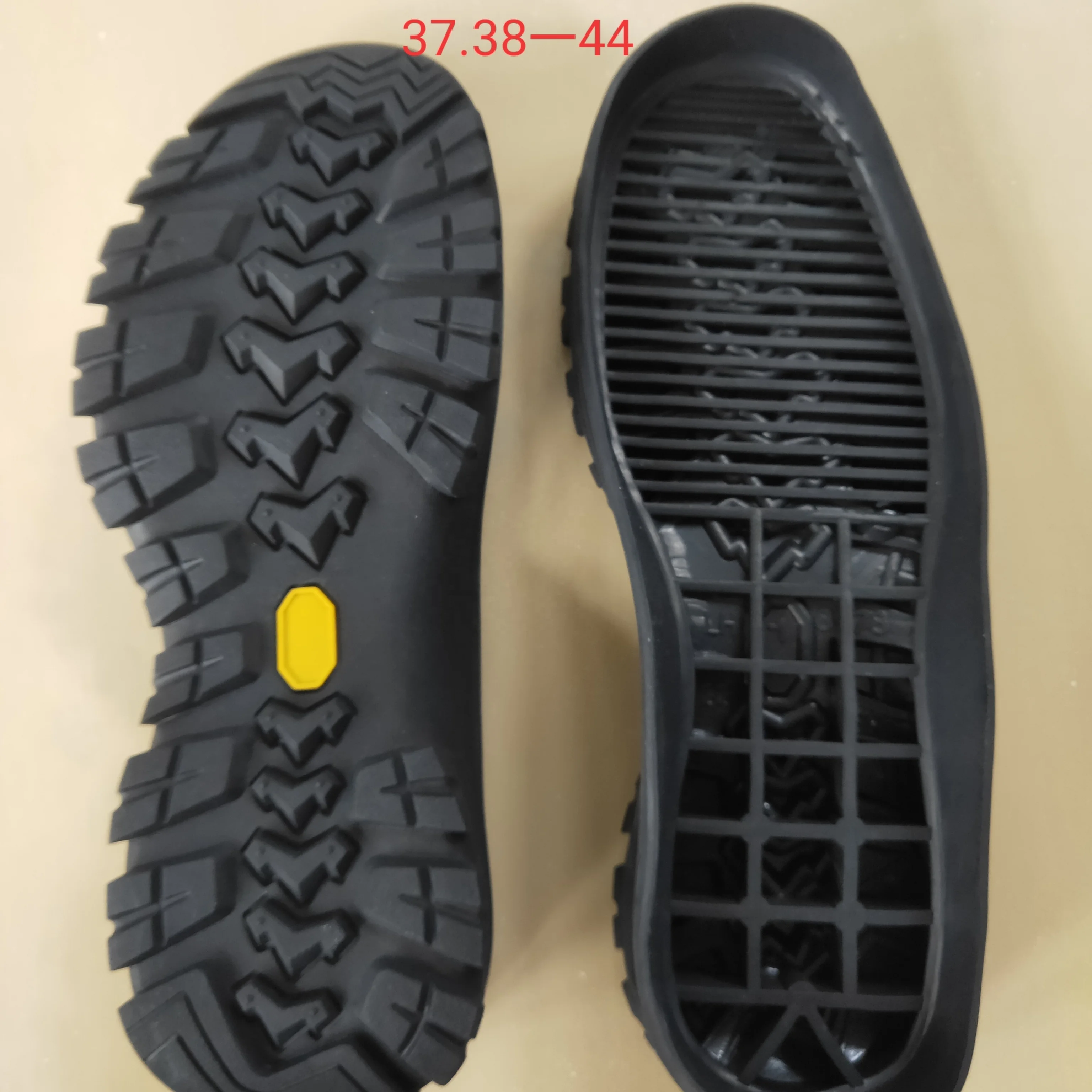 Male Outdoors Mountaineering Shoe Sole