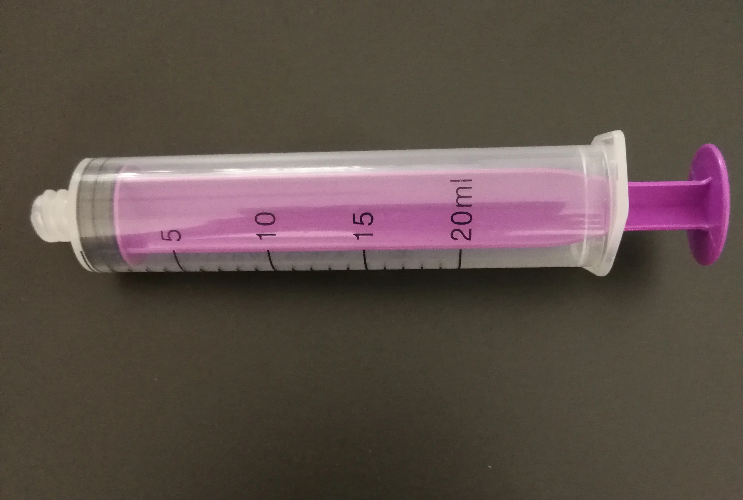 Oral/ Eternal Syringe Fernale Reverse Luer Lock 20ml