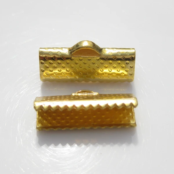 2022 Wholesale Jewelry Fittings Various sizes Gold color iron ribbon crimp tube ends clasps Beads In Gold
