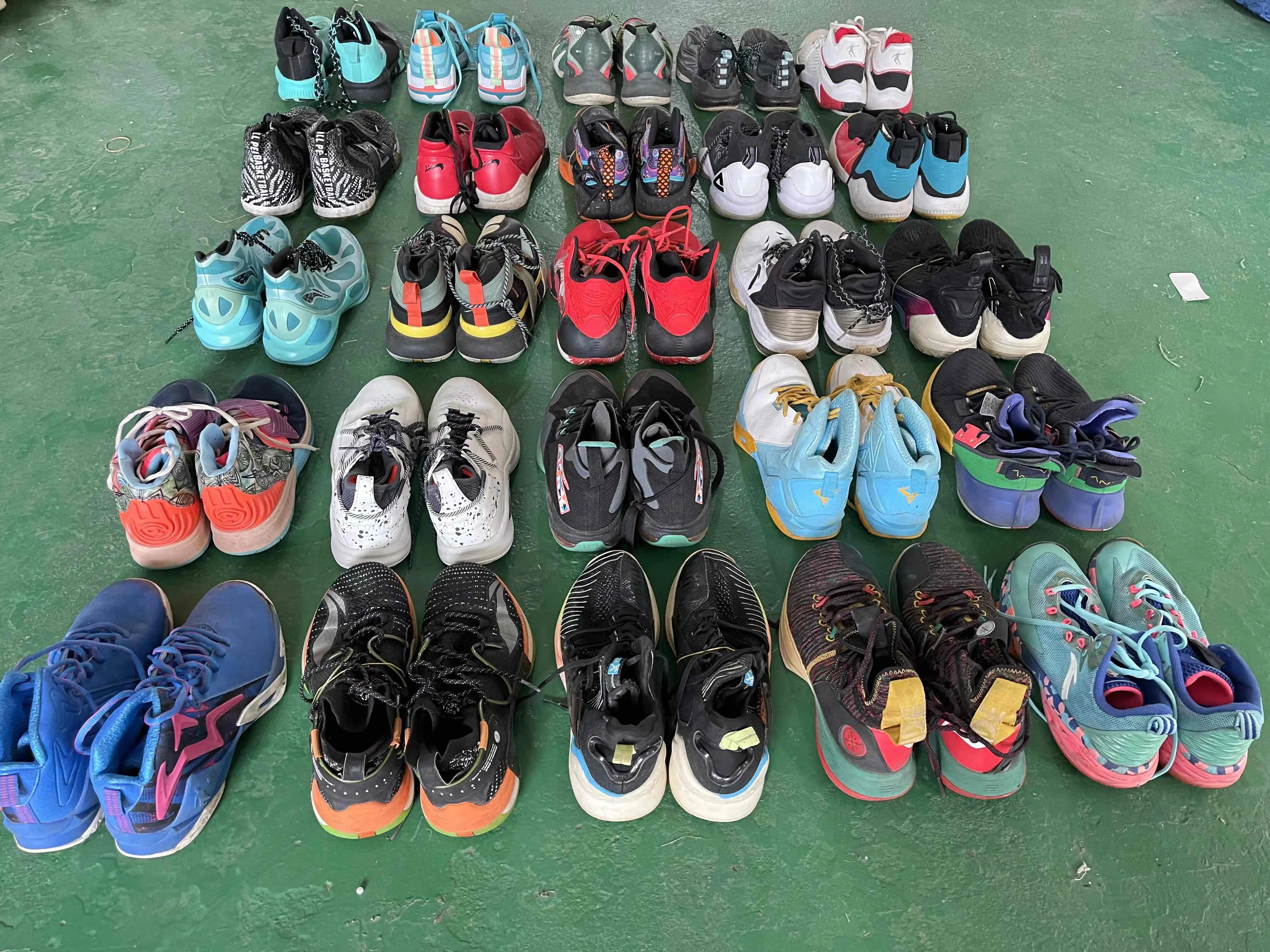 Popular in Southeast Asia good quality used zapatillas shoes used brand bales summer Second hand shoes for export top shoes