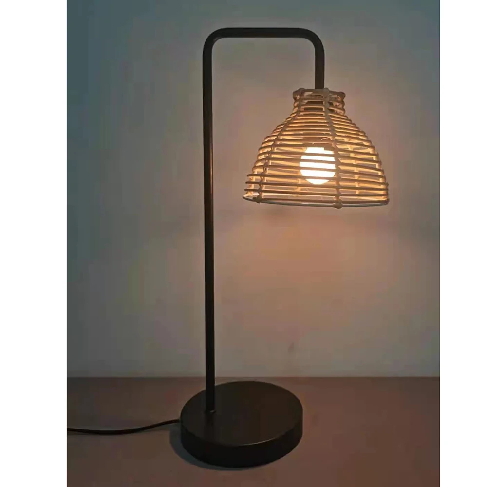 Natural Woven Rattan Shade Table Lamp Hand Woven Rattan Lampshade Desk Lamp  for Home Decoration