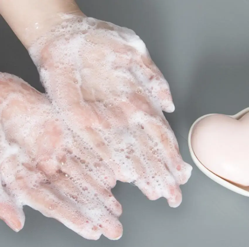 OEM private label Natural Heart-shaped Handmade Soap Organic Peach Glycerin Whitening and brightening Joint Body Soap