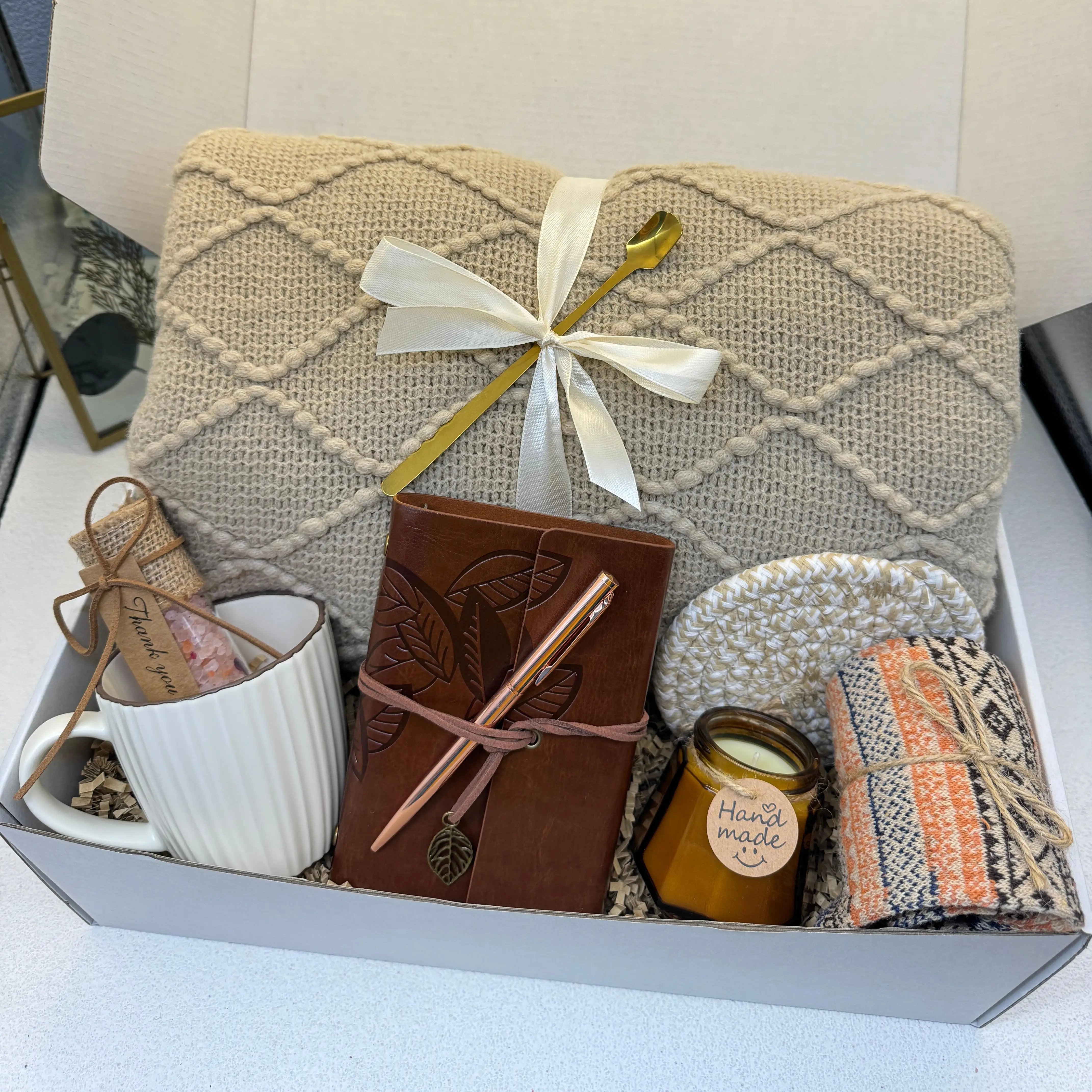 Personalized Mug Scented Candle Thank You Hygge Blanket Gift Box Get Well Soon Pamper Gifts Set for Men Mom