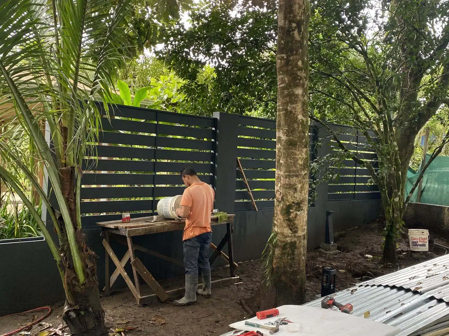 150 slat fence 3.jpg