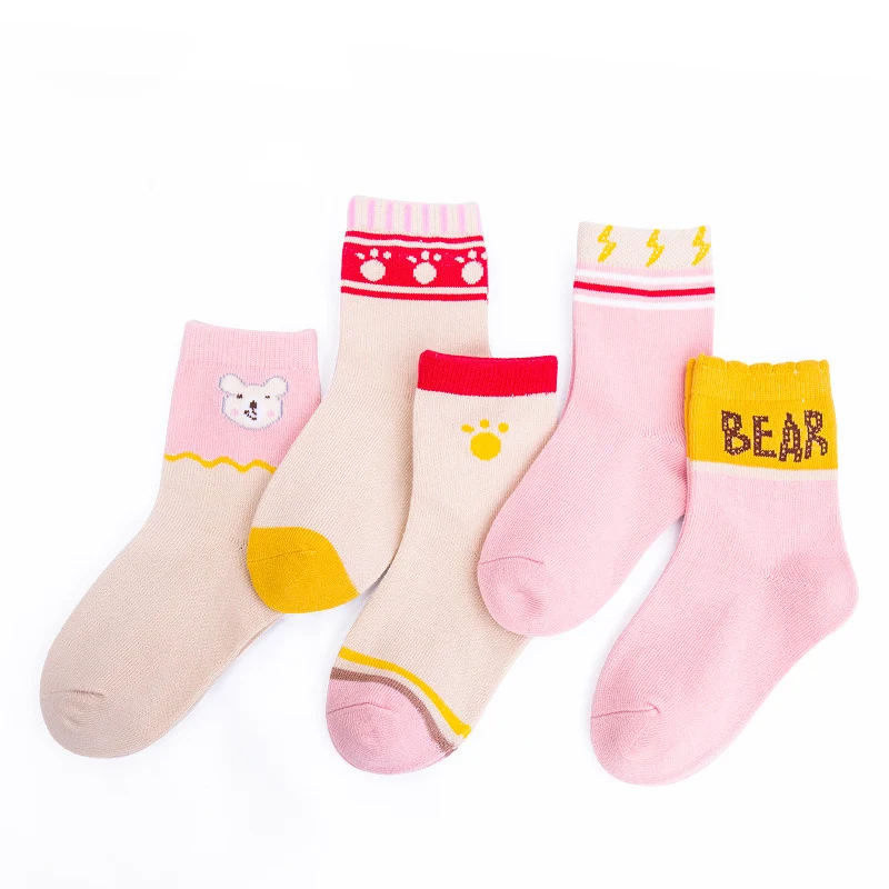 
New trendy 2020 kid socks lovely little bear jacquard socks for boys girls mid cut soft cotton socks 5 pairs a set wholesale 