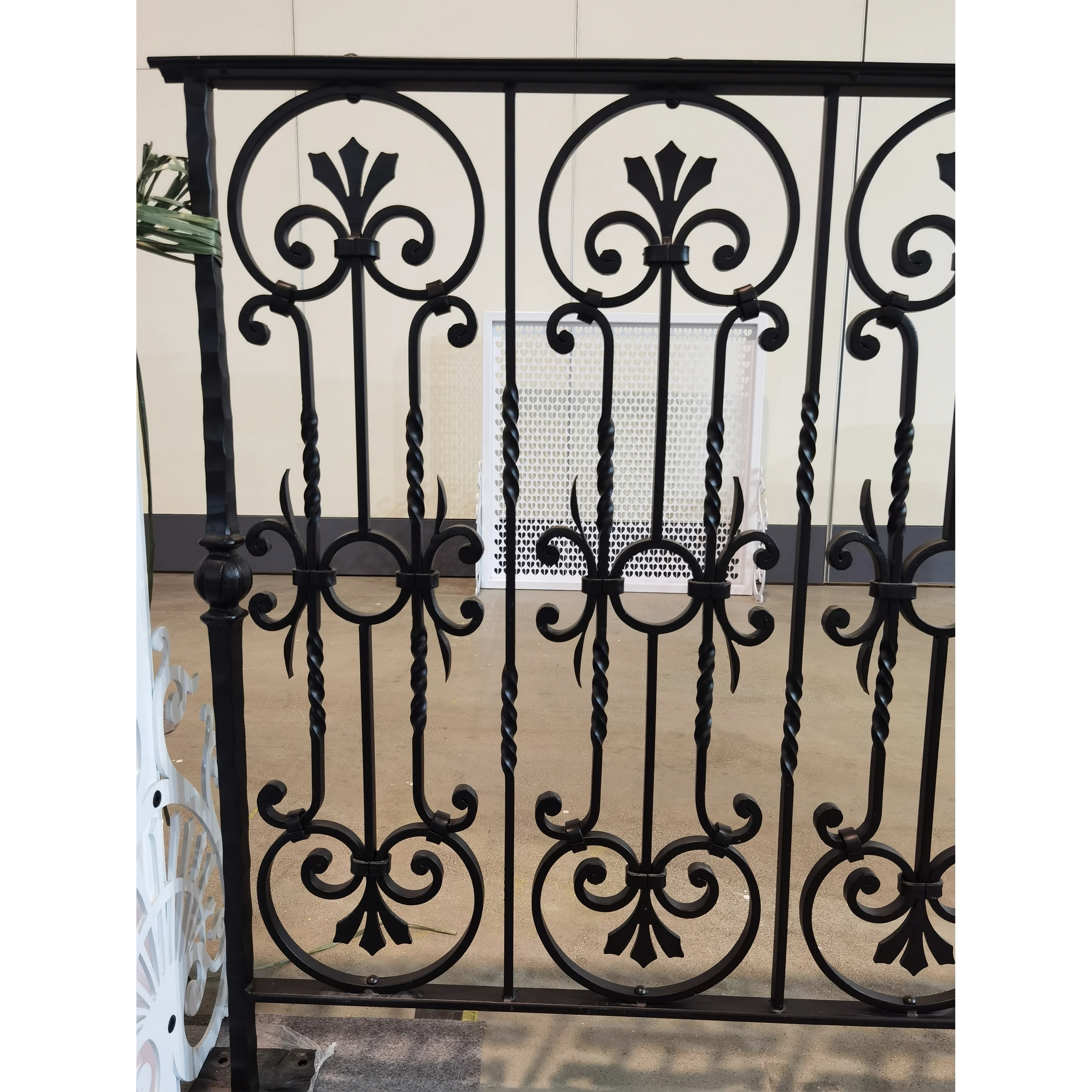 French Wrought Iron Balcony Railing Designs/Wrought Iron Decorative Balcony Railings Modern Iron Railing Designs