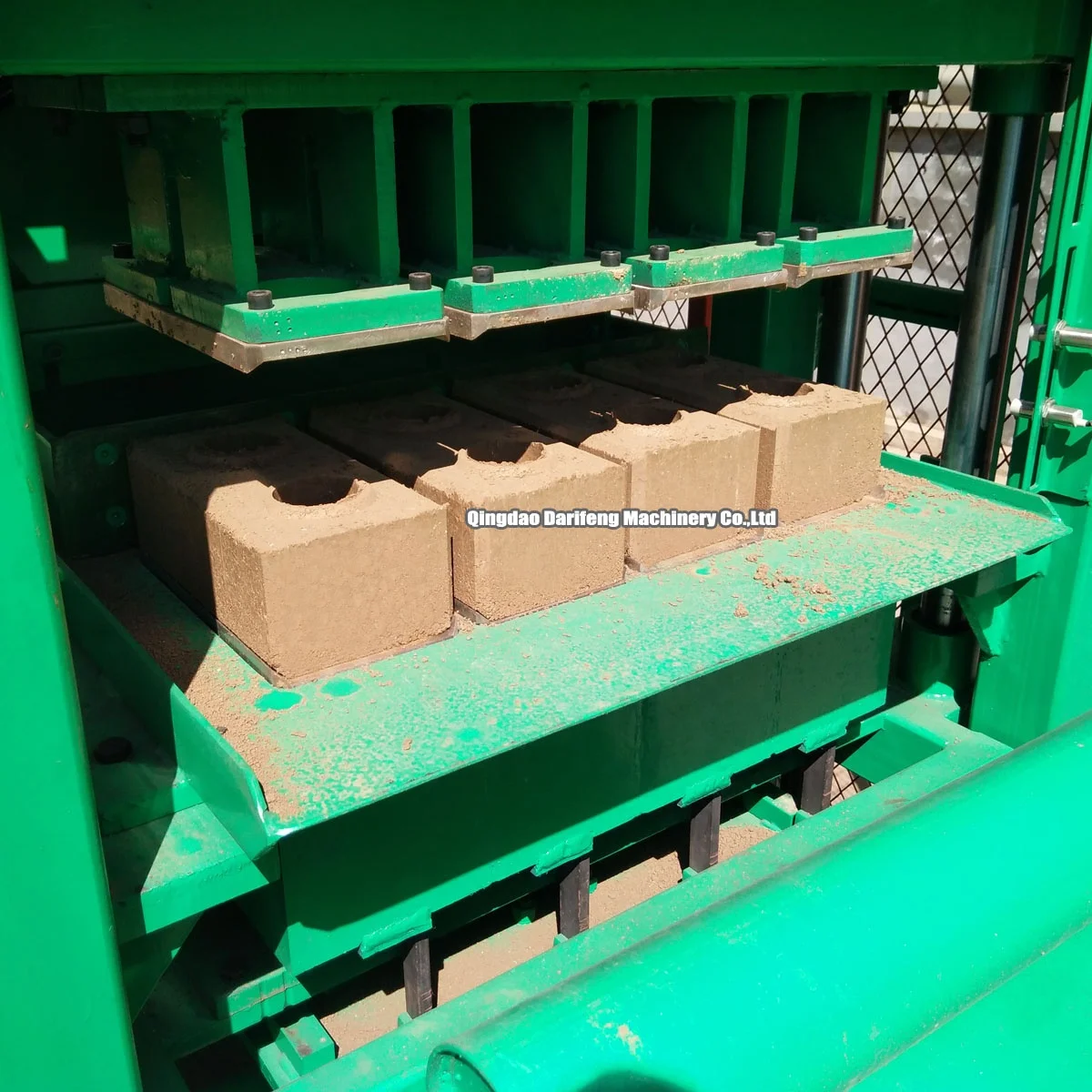 best selling interlocking soil brick machine On Sale hydraulic mud ecological clay brick making machine in zambia japan