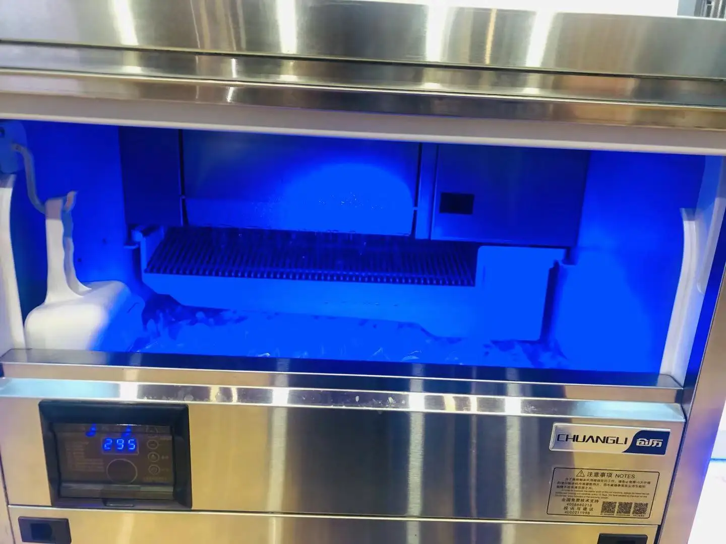 Factory Direct 50KG 100KG Under Counter Type Small Cube Ice Machine for Bar and Kitchen Equipment