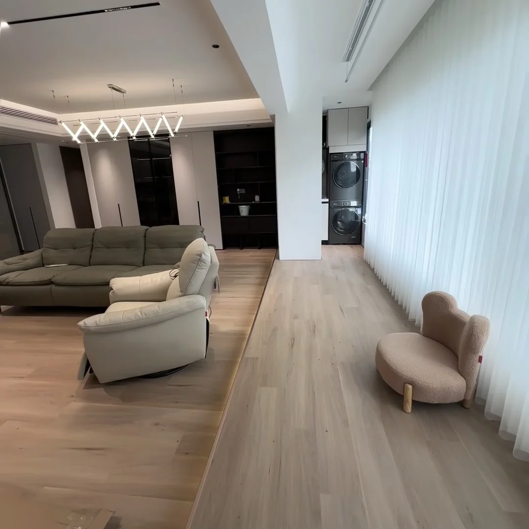 Customized Premier laminate flooring 12mm German Technology Composite laminate flooring Underlayment laminate flooring