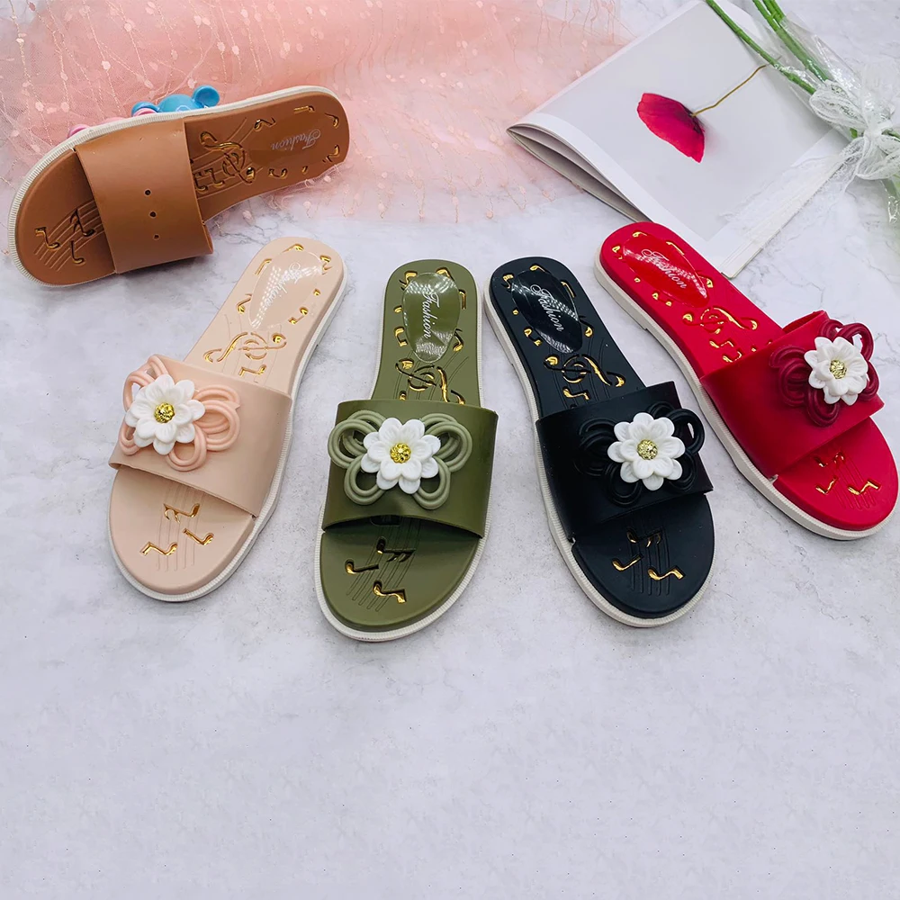 Factory Price Wholesale Slipper Chinese Plastic Flat Sandals Slide Slipper For Ladies